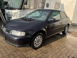 Blau Gebraucht 2001 Audi A3 Ambiente Limousine | 849 € (Guter Preis)