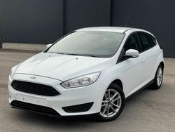 Weiß Gebraucht 2017 Ford Focus Trend Limousine | 6.500 € (Etwas zu teuer)
