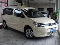 Hellelfenbein Gebraucht 2024 VW Caddy Van / Kleinbus | 36.990 € (Etwas zu teuer)