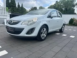Weiß Gebraucht 2011 Opel Corsa Satellite Limousine | 4.700 € (Fairer Preis)