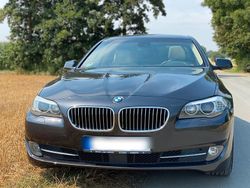 Grau Gebraucht 2010 BMW 523 Sport Line Limousine | 9.900 €
