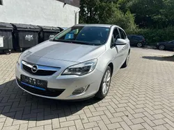 Argonsilber/sovereign Gebraucht 2012 Opel Astra Kombi | 6.700 € (Fairer Preis)