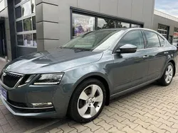 Grau Gebraucht 2018 Skoda Octavia Style Limousine | 9.450 € (Superpreis)