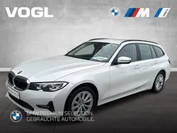 Mineralweiß Gebraucht 2022 BMW 318 Kombi | 25.980 € (Fairer Preis)