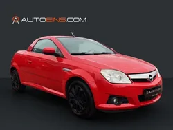 Rot Gebraucht 2005 Opel Tigra Enjoy Cabrio | 1.488 € (Guter Preis)