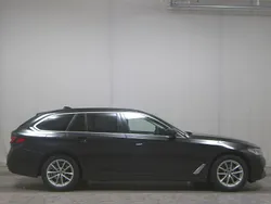 Schwarz Gebraucht 2021 BMW 520 Performance Kombi | 21.480 € (Fairer Preis)