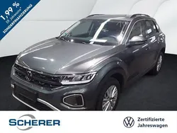 Indiumgrau metallic (metallic) Gebraucht 2024 VW T-Roc Life SUV | 21.800 € (Superpreis)