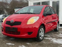 Rot Gebraucht 2006 Toyota Yaris Luna Kleinwagen | 2.690 € (Guter Preis)