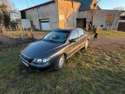 Blau Gebraucht 2001 Volvo S60 Limousine | 3.000 € (Teuer)