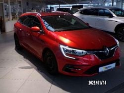 Dezir rot Gebraucht 2021 Renault Mégane GrandTour Zen Kombi | 15.450 € (Guter Preis)