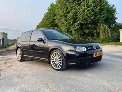 Schwarz Gebraucht 2002 VW Golf IV R Kleinwagen | 21.800 € (Teuer)
