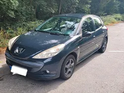 Grau Gebraucht 2009 Peugeot 206+ Kleinwagen | 999 €