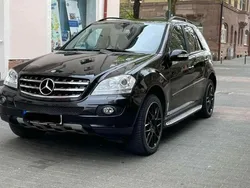 Schwarz Gebraucht 2008 Mercedes ML420 SUV | 8.500 € (Fairer Preis)