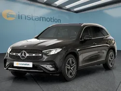 Grau Gebraucht 2024 Mercedes GLC200 SUV | 57.199 € (Teuer)