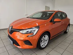 Orange Gebraucht 2022 Renault Clio V Zen Limousine | 13.990 € (Fairer Preis)