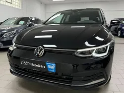 Schwarz Gebraucht 2022 VW Golf VIII Active Limousine | 22.300 € (Fairer Preis)