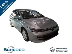 Oyster silver metallic (metallic) Gebraucht 2024 VW Golf VIII Life Limousine | 25.900 € (Fairer Preis)