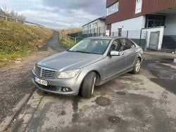 Grau Gebraucht 2010 Mercedes C200 Limousine | 3.999 €