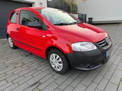 Rot Gebraucht 2011 VW Fox Basis Kleinwagen | 2.490 € (Etwas zu teuer)