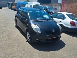 Schwarz Gebraucht 2006 Toyota Yaris Limousine | 1.900 € (Guter Preis)