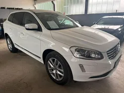 Ice white Gebraucht 2016 Volvo XC60 Summum SUV | 20.599 € (Fairer Preis)