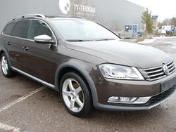 Braun metallic Gebraucht 2014 VW Passat Alltrack Exclusive Kombi | 17.980 € (Etwas zu teuer)