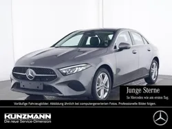Mountaingrau metallic Gebraucht 2025 Mercedes A250 Progressive Limousine | 38.019 € (Etwas zu teuer)