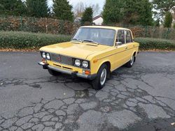 Gelb Gebraucht 1984 Lada 2106 Limousine | 9.300 €