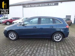 Japsisblau Gebraucht 2019 Mercedes B200 Van / Kleinbus | 20.990 € (Guter Preis)