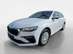 Weiß Gebraucht 2025 Skoda Scala Essence Kleinwagen | 20.985 € (Etwas zu teuer)