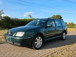 Grün Gebraucht 2003 VW Bora Pacific Limousine | 2.890 €