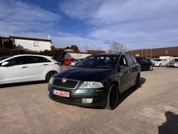 Highland grun met. Gebraucht 2006 Skoda Octavia Elegance Kombi | 1.590 € (Superpreis)