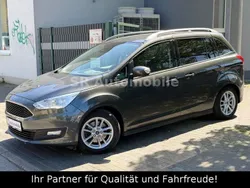 Grau Gebraucht 2019 Ford Grand C-Max Van / Kleinbus | 11.990 € (Fairer Preis)