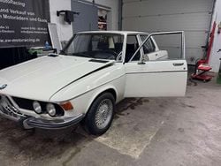 Weiß Gebraucht 1973 BMW 2500 Limousine | 13.999 €
