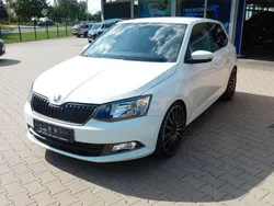 Weiß Gebraucht 2017 Skoda Fabia Cool Plus Limousine | 11.895 € (Teuer)
