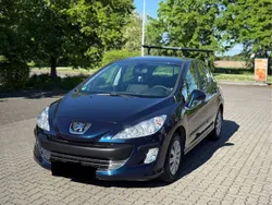 Blau Gebraucht 2010 Peugeot 308 Premium Limousine | 2.990 € (Fairer Preis)