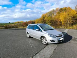 Silber Gebraucht 2012 Opel Zafira Van / Kleinbus | 4.500 € (Fairer Preis)
