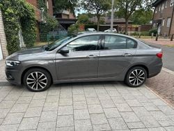 Grau Gebraucht 2017 Fiat Tipo Lounge Limousine | 7.999 € (Guter Preis)