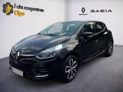Schwarz Gebraucht 2019 Renault Clio IV LIMITED Limousine | 9.290 € (Fairer Preis)