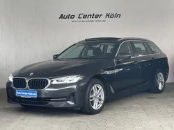 Sophistograu brillanteffekt Gebraucht 2022 BMW 520 Kombi | 32.750 € (Fairer Preis)