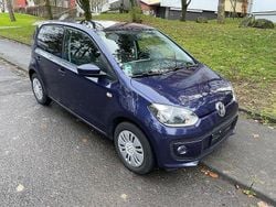 Blau Gebraucht 2015 VW up! Kleinwagen | 7.300 € (Fairer Preis)