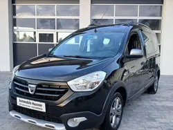 Schwarz Gebraucht 2016 Dacia Dokker Stepway Van | 6.990 € (Superpreis)