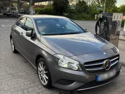 Silber Gebraucht 2015 Mercedes A180 Limousine | 11.000 € (Superpreis)