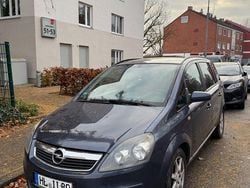 Blau Gebraucht 2007 Opel Zafira Van / Kleinbus | 1.900 € (Superpreis)