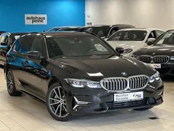 Schwarz Gebraucht 2021 BMW 330e Luxury Line Limousine | 23.497 € (Fairer Preis)