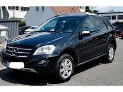 Schwarz Gebraucht 2009 Mercedes ML320 SUV | 11.000 € (Fairer Preis)