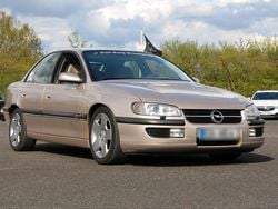 Gold Gebraucht 1997 Opel Omega Limousine | 4.399 € (Etwas zu teuer)