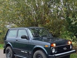 Grün Gebraucht 2017 Lada Taiga SUV | 11.750 € (Fairer Preis)