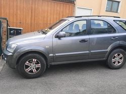 Grau Gebraucht 2006 Kia Sorento 2 SUV | 3.499 € (Etwas zu teuer)