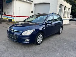 Blau Gebraucht 2009 Hyundai i30 Comfort Kombi | 3.999 € (Fairer Preis)